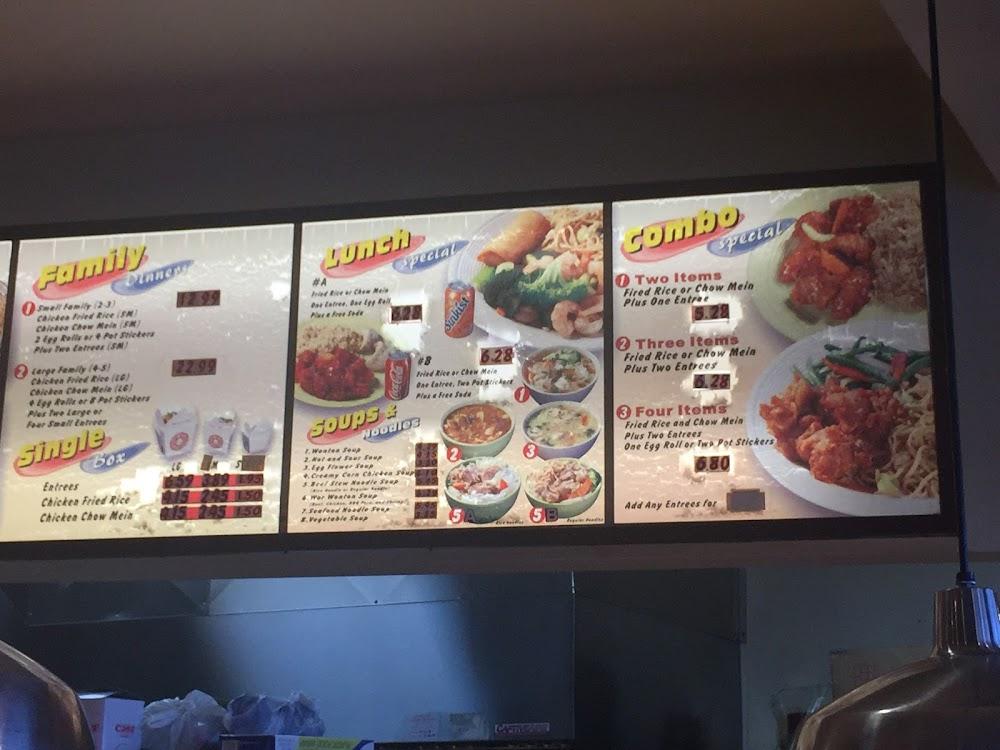 Lee's Garden Chinese Restaurant Bottle Water